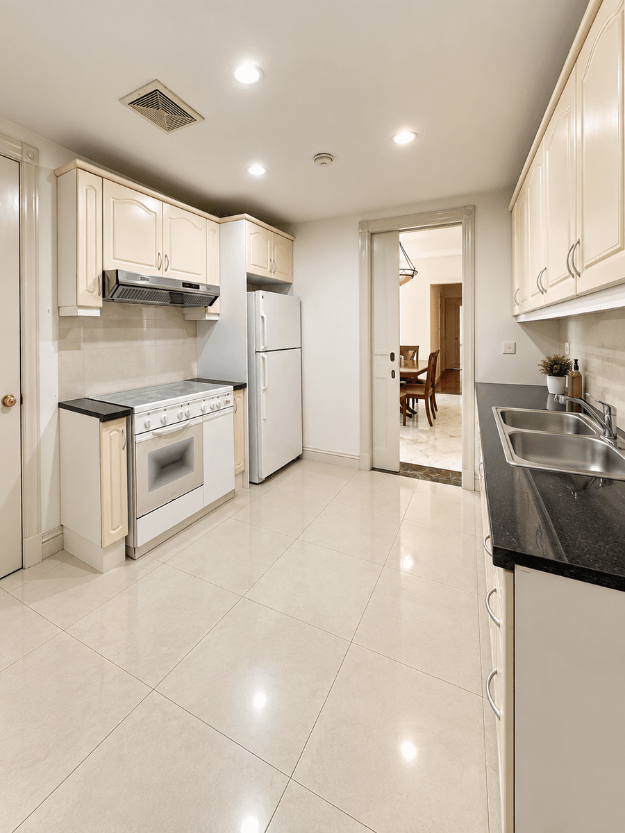 3 Bedroom at Menteng Executive Apartment photo 6