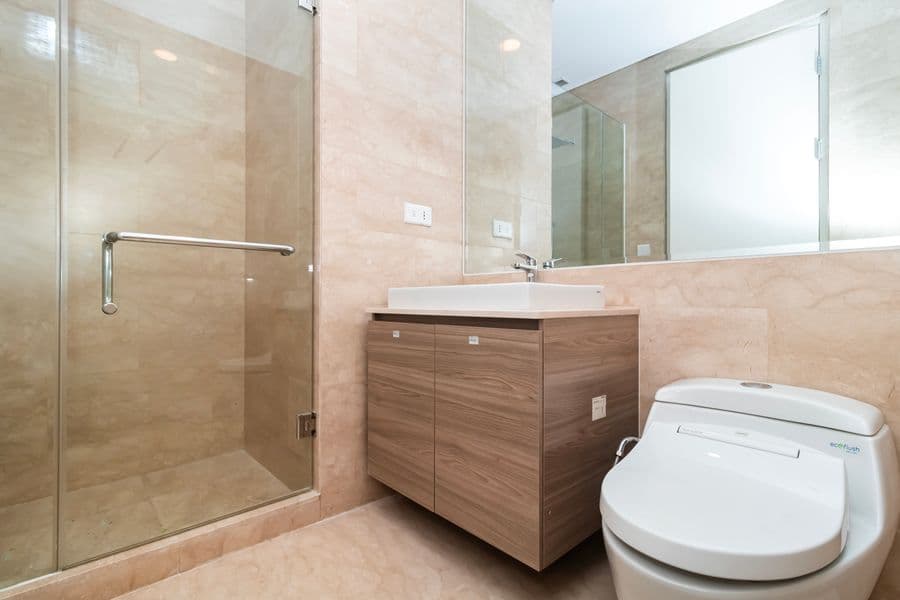 1 Bedroom at 57 Promenade Apartment photo 4
