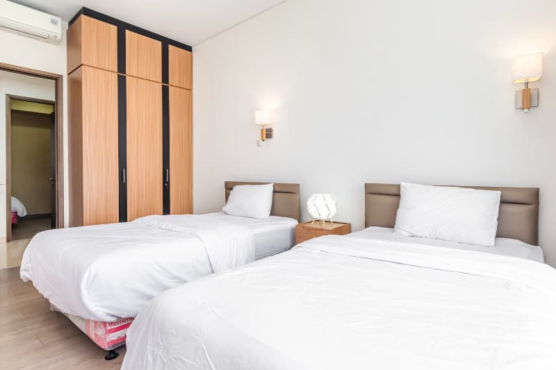 3 Bedroom at 1 Park Avenue photo 8