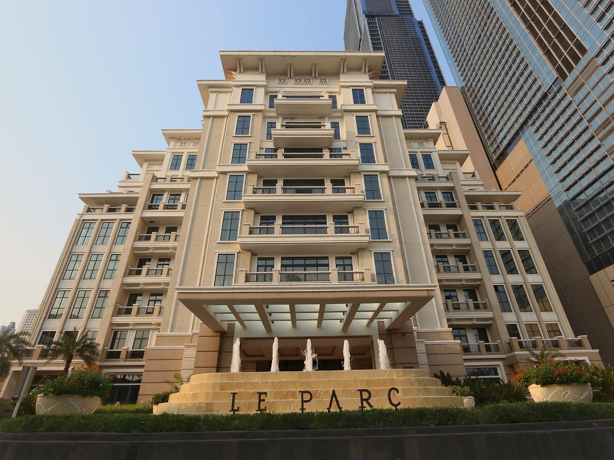 Le Parc Residences