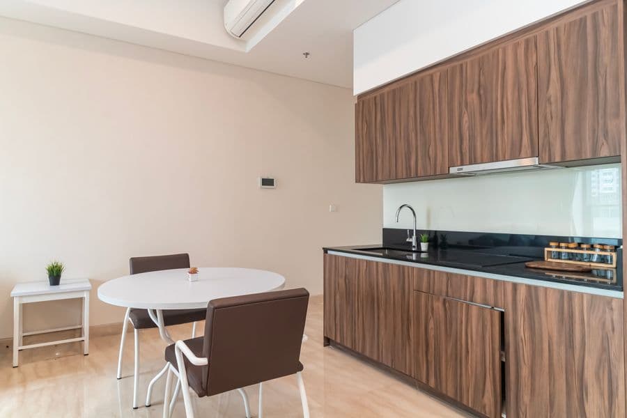 1 Bedroom at 57 Promenade Apartment photo 9